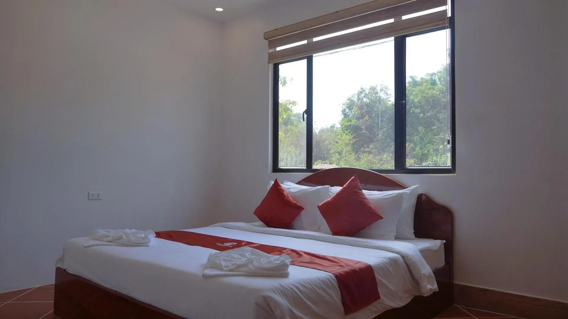 Soonnoeng Resort Koh Rong Sanloem 0*,  Cambodia