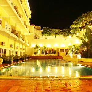 4* Hotel Serendipity